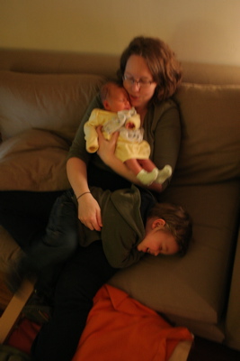 eli_gus_mama_030806.jpg