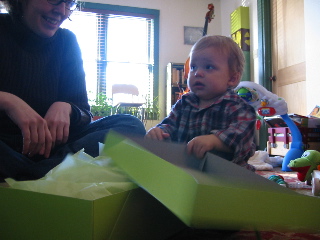 gus_gift_112504.JPG
