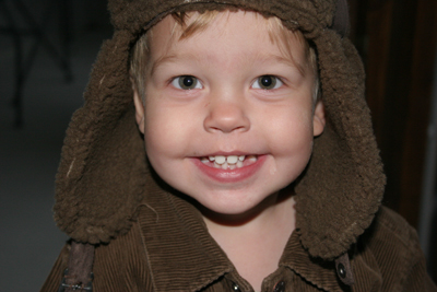 gus_hat_091505.jpg