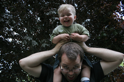 gus_papa_joy_051005.jpg