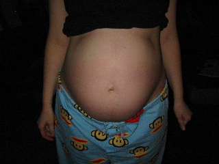 janna_belly2_110103.JPG
