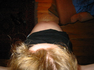 janna_belly_110103.JPG