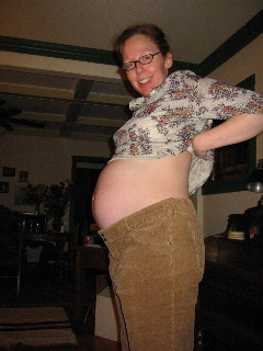 janna_belly_111103.JPG